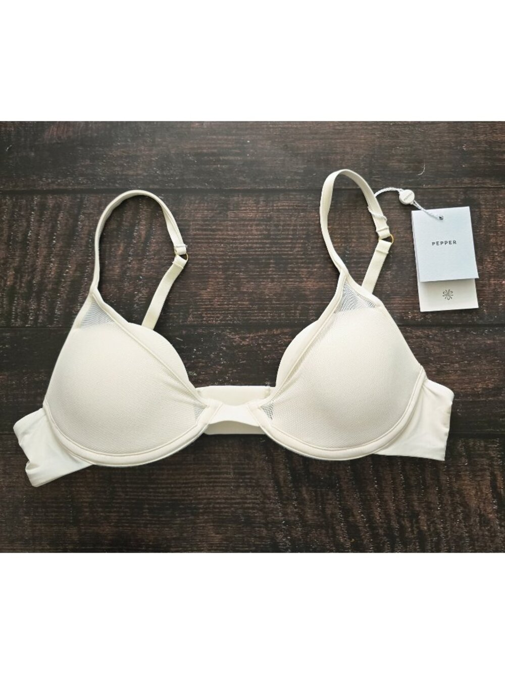 Pepper All You Classic Ecru White Bra 36AA Underwire Lightly Lined T-Shirt